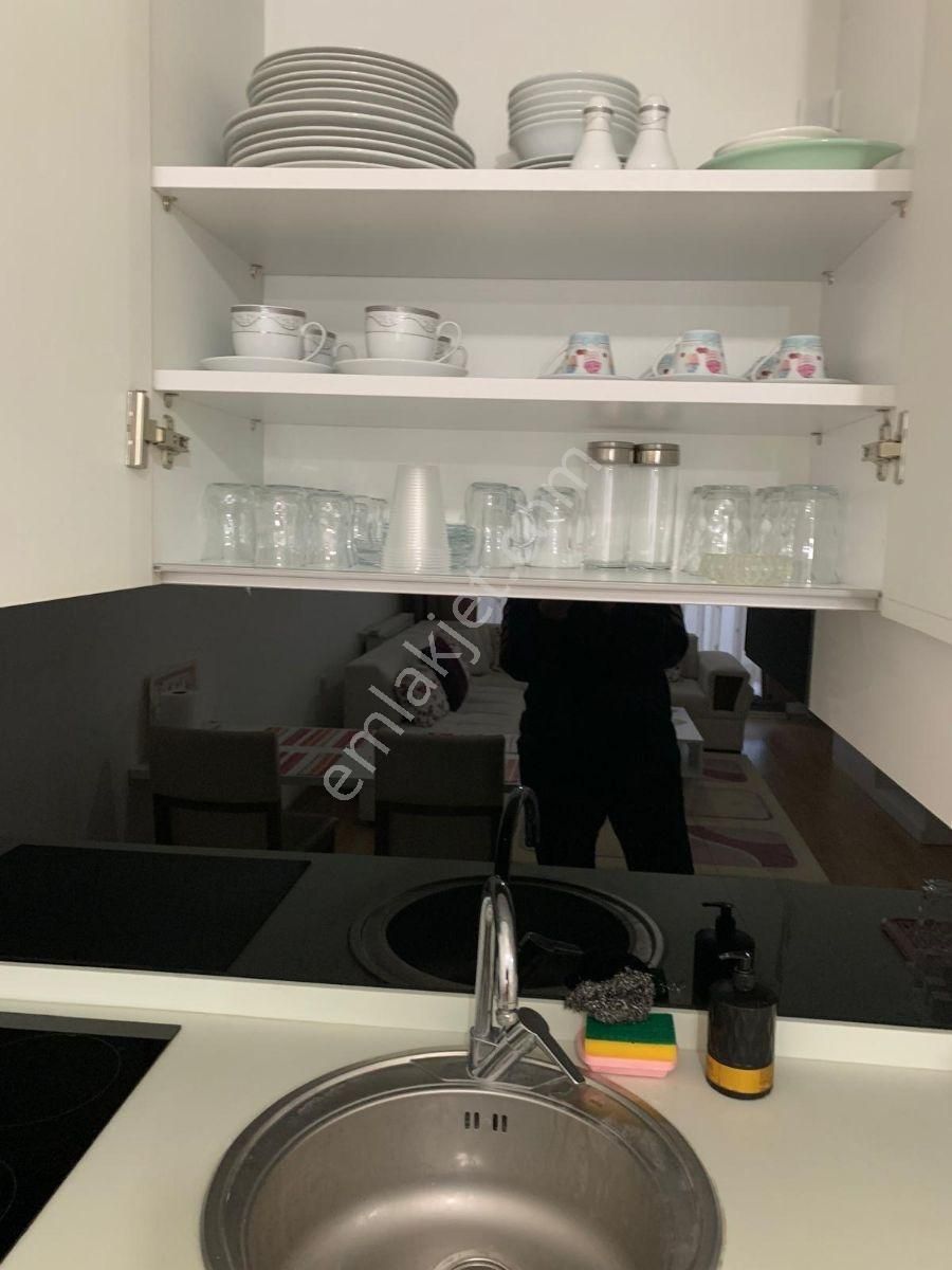 Torbalı Esen-11 Sitesinde Tam Havuz Cepheli, Lüks Eşyalı 1+1 - Görsel 24