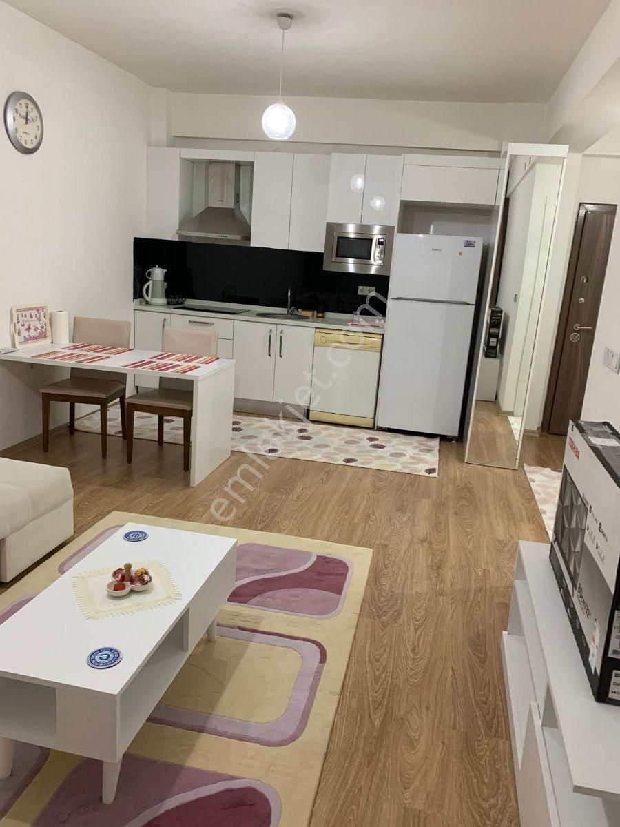 Torbalı Esen-11 Sitesinde Tam Havuz Cepheli, Lüks Eşyalı 1+1 - Görsel 27