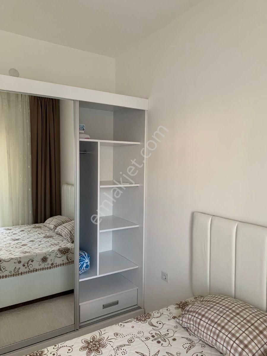 Torbalı Esen-11 Sitesinde Tam Havuz Cepheli, Lüks Eşyalı 1+1 - Görsel 16