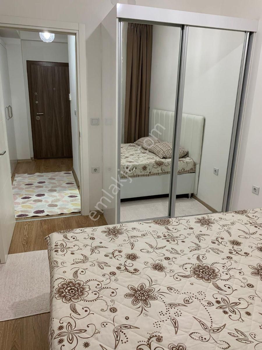 Torbalı Esen-11 Sitesinde Tam Havuz Cepheli, Lüks Eşyalı 1+1 - Görsel 29