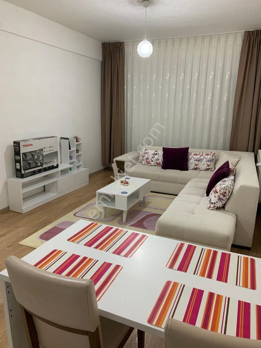 Torbalı Esen-11 Sitesinde Tam Havuz Cepheli, Lüks Eşyalı 1+1 - Görsel 18