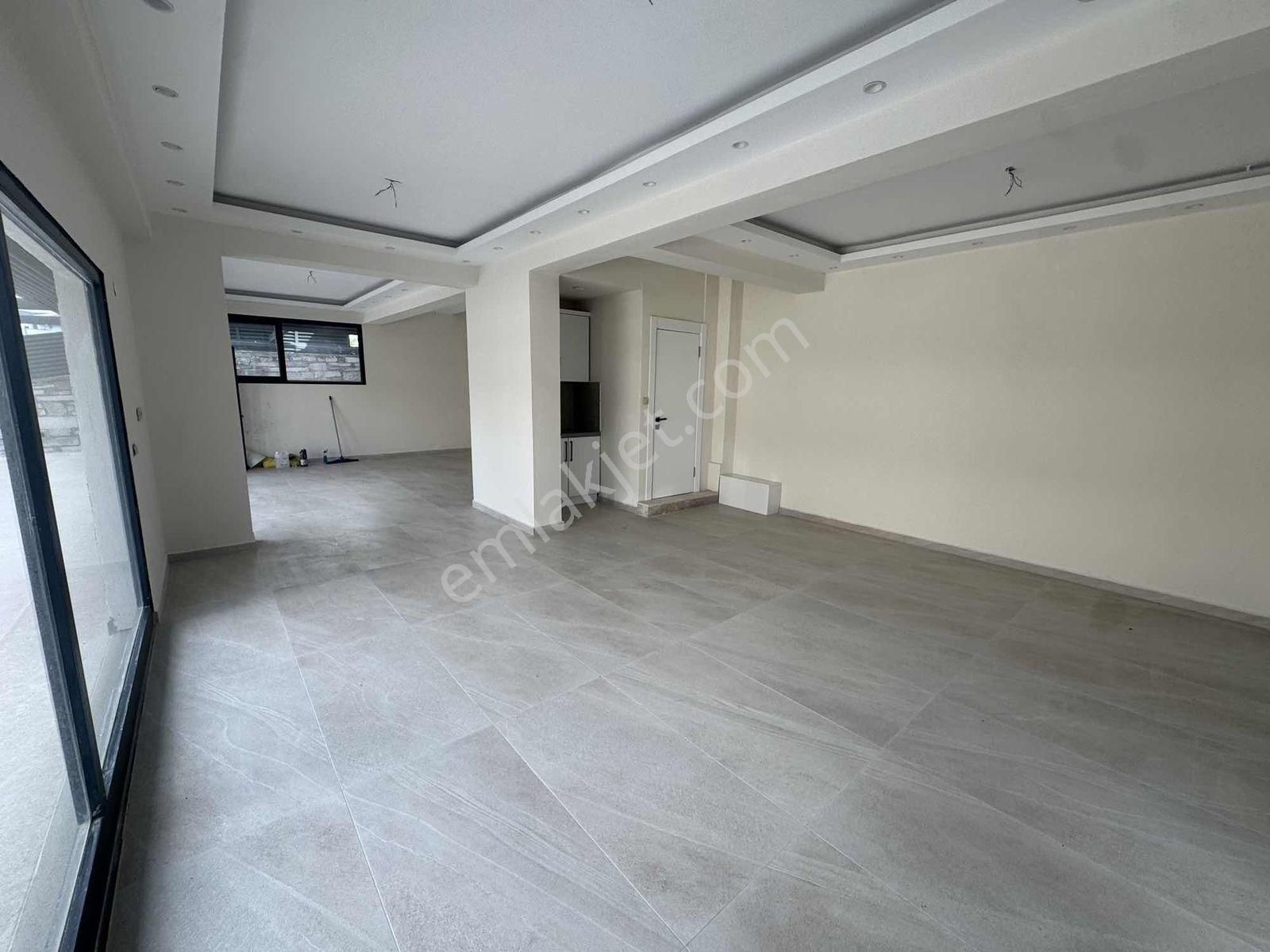 Turpa Arxesten Dikili'de Dükkan Kiralıktır. - Görsel 4