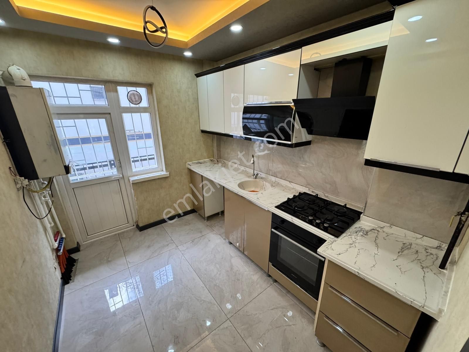 Danışment Göbek Yakını Ara Katta Ultra Lüx Kiralık Daire - Görsel 7