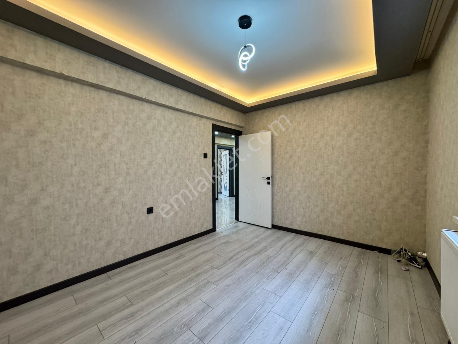 Danışment Göbek Yakını Ara Katta Ultra Lüx Kiralık Daire - Görsel 28