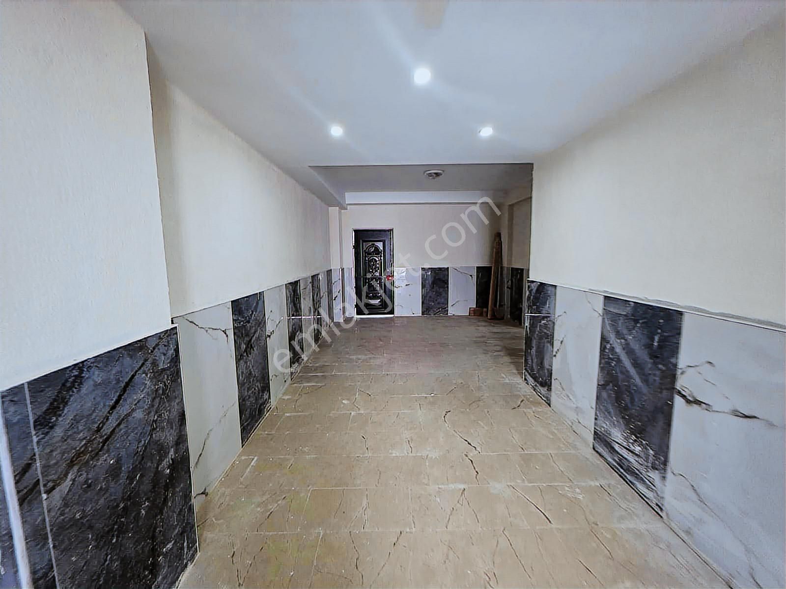 Çamlıca'da Ara Kat 2+0 Lüks Daire Zeminden Isıtma Kapalı Balkon - Görsel 22