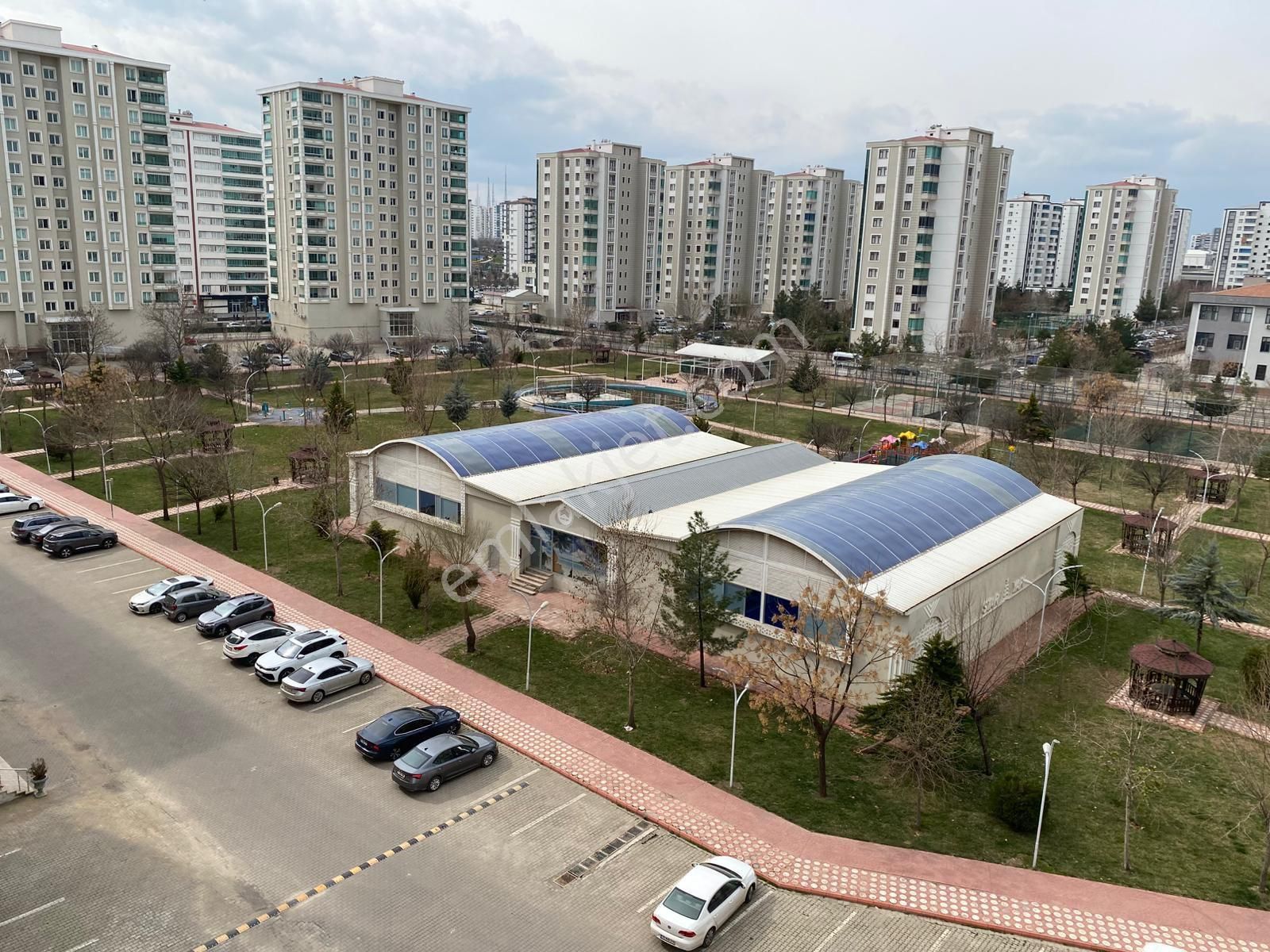 Tema Park Karşısı Ultra Lüks Havuzlu Satılık Daire - Görsel 23