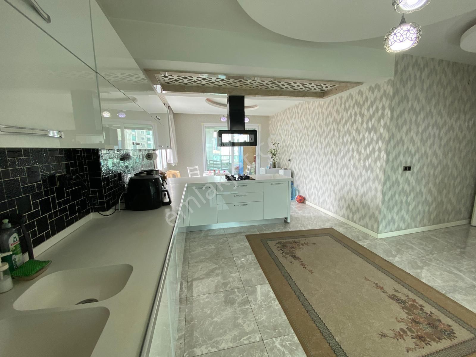 Tema Park Karşısı Ultra Lüks Havuzlu Satılık Daire - Görsel 4