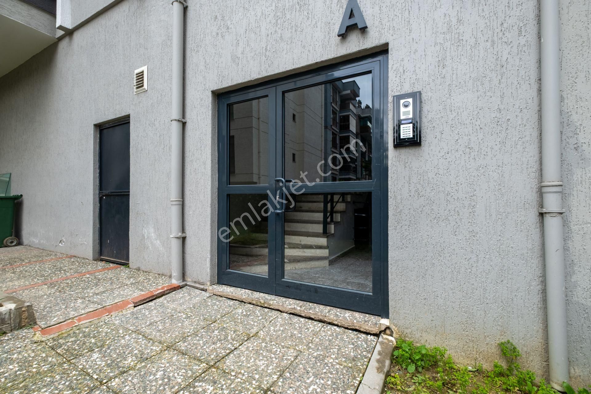 Remax Advantage'dan Balatın Merkezı Konumunda Yatırıma Uygun 1+1 Daıre - Görsel 21