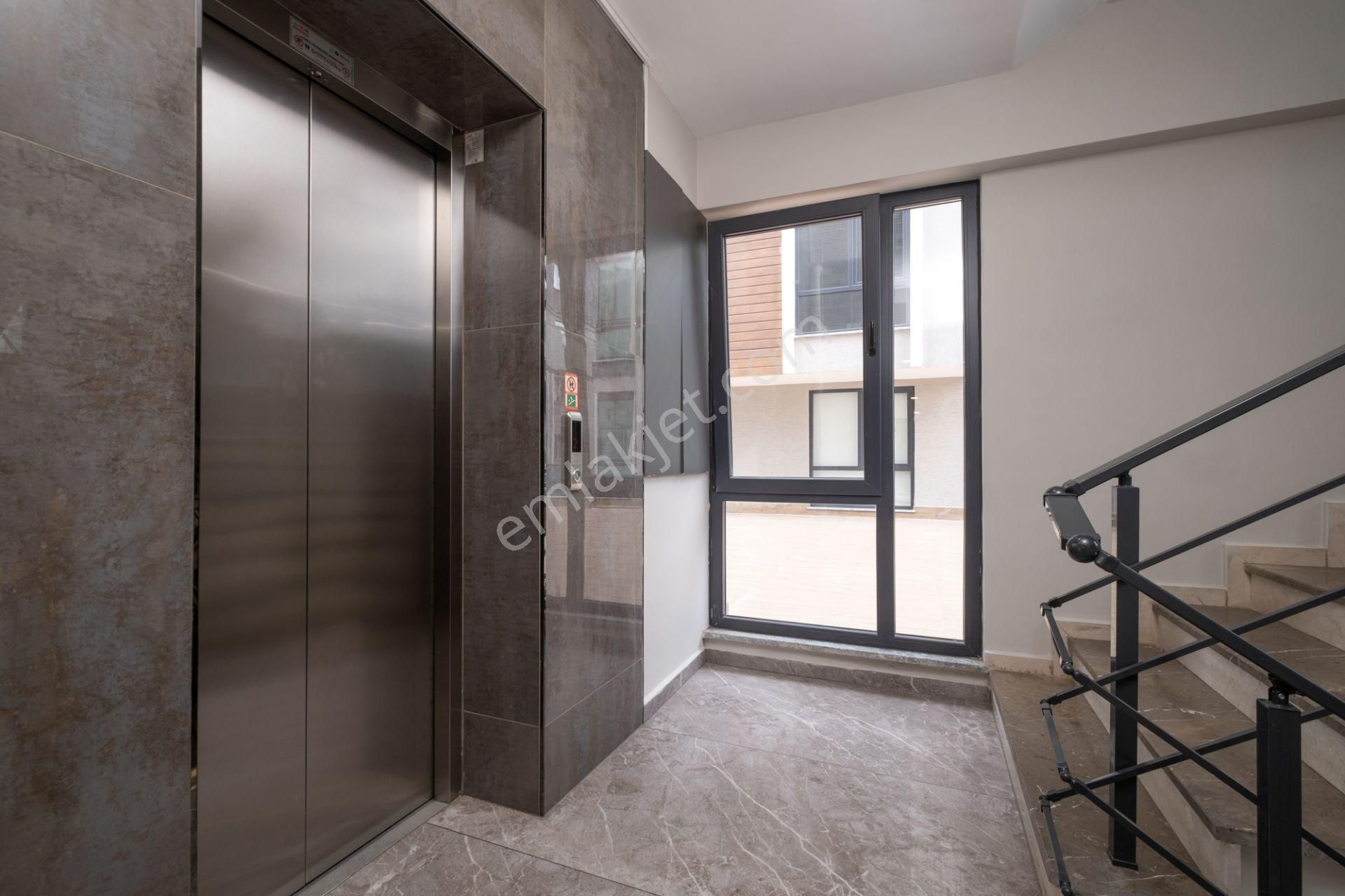 Remax Advantage'dan Balatın Merkezı Konumunda Yatırıma Uygun 1+1 Daıre - Görsel 17