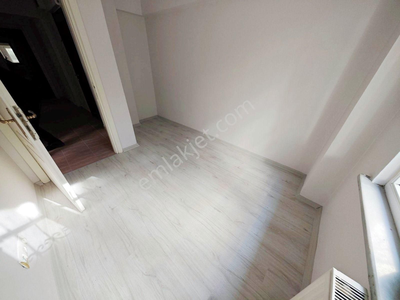 Çakmak Durağı Yakını Satılık 2+1 Krediye Uygun Bahçekatı Daire - Görsel 5