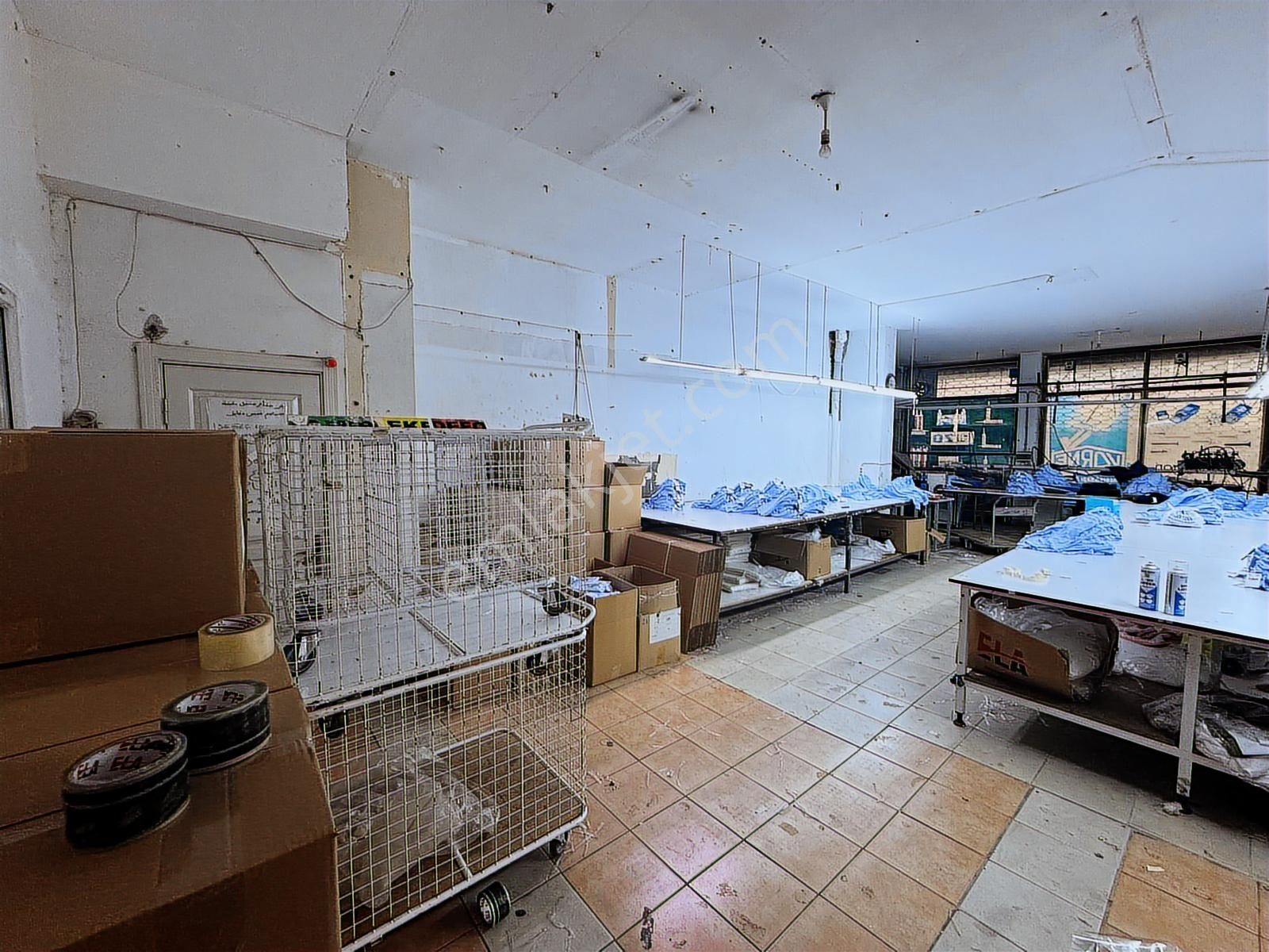Tekstil Bölgesinde Köşe Konum 245 M² Yatırımlık Satılık İş Yeri - Görsel 3