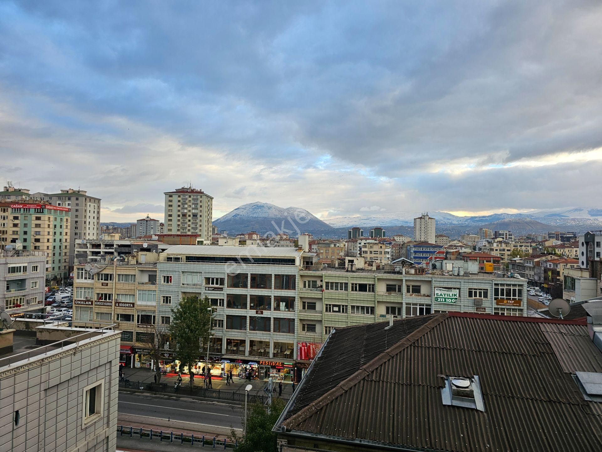 Wabi Gayrimenkul'den Şehir Merkezinde Mükemmel Konumlu 4+1 Daire - Görsel 21