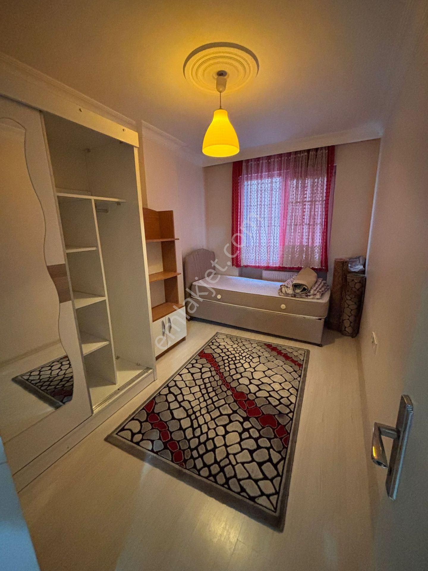 Kuleli E-5 Mevkii 2+1 Eşyalı - Görsel 3
