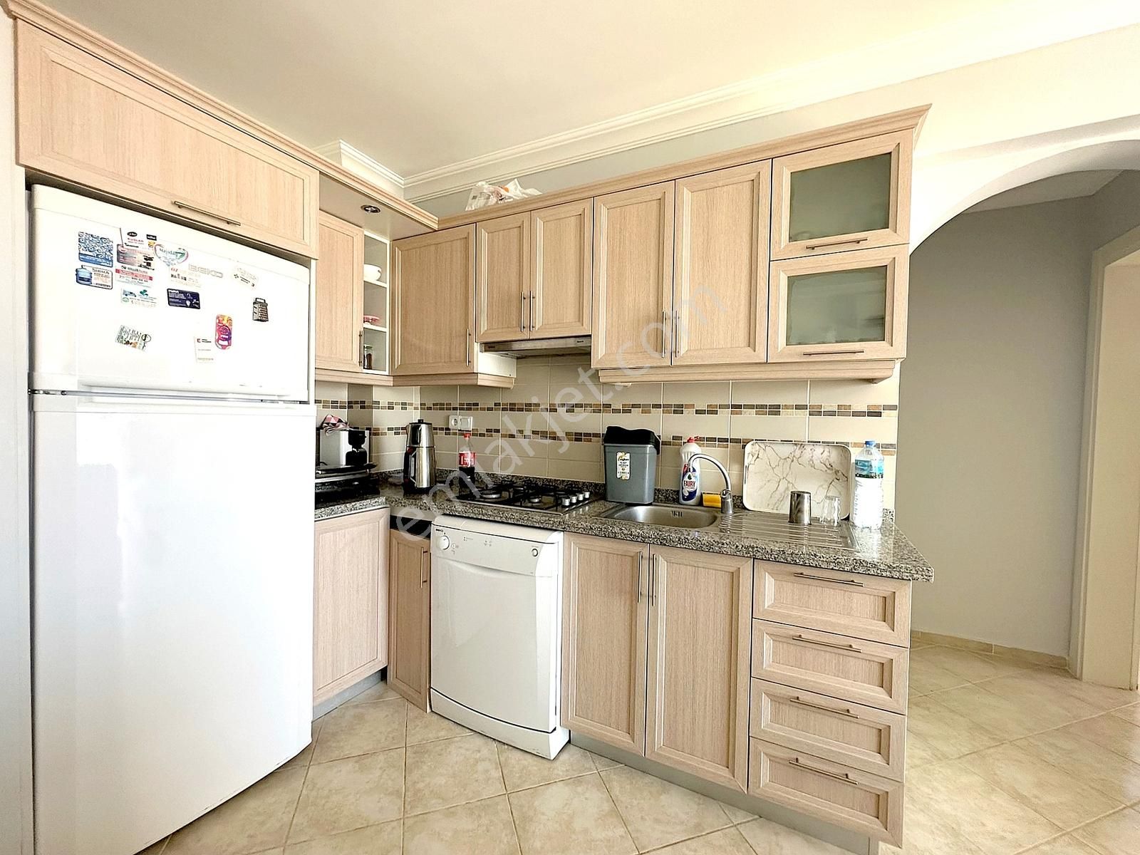 Adabükü Holiday Beach Gardens Eşyalı Hazır Büyük Tip Daire - Görsel 15