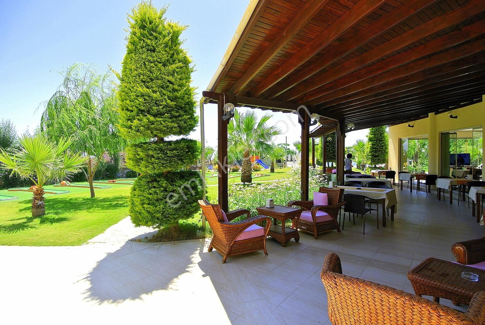 Adabükü Holiday Beach Gardens Eşyalı Hazır Büyük Tip Daire - Görsel 11