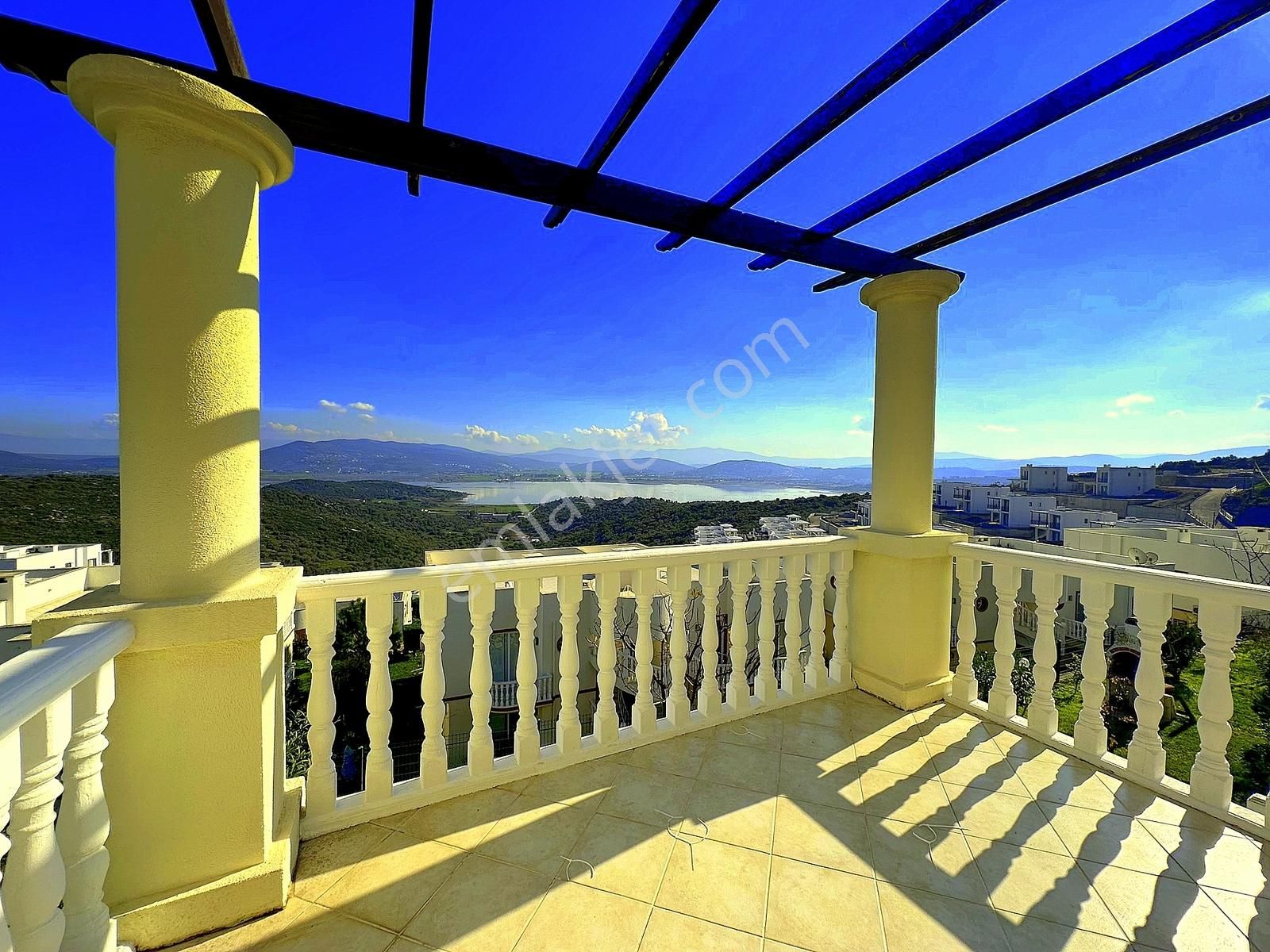 Adabükü Holiday Beach Gardens Eşyalı Hazır Büyük Tip Daire - Görsel 4