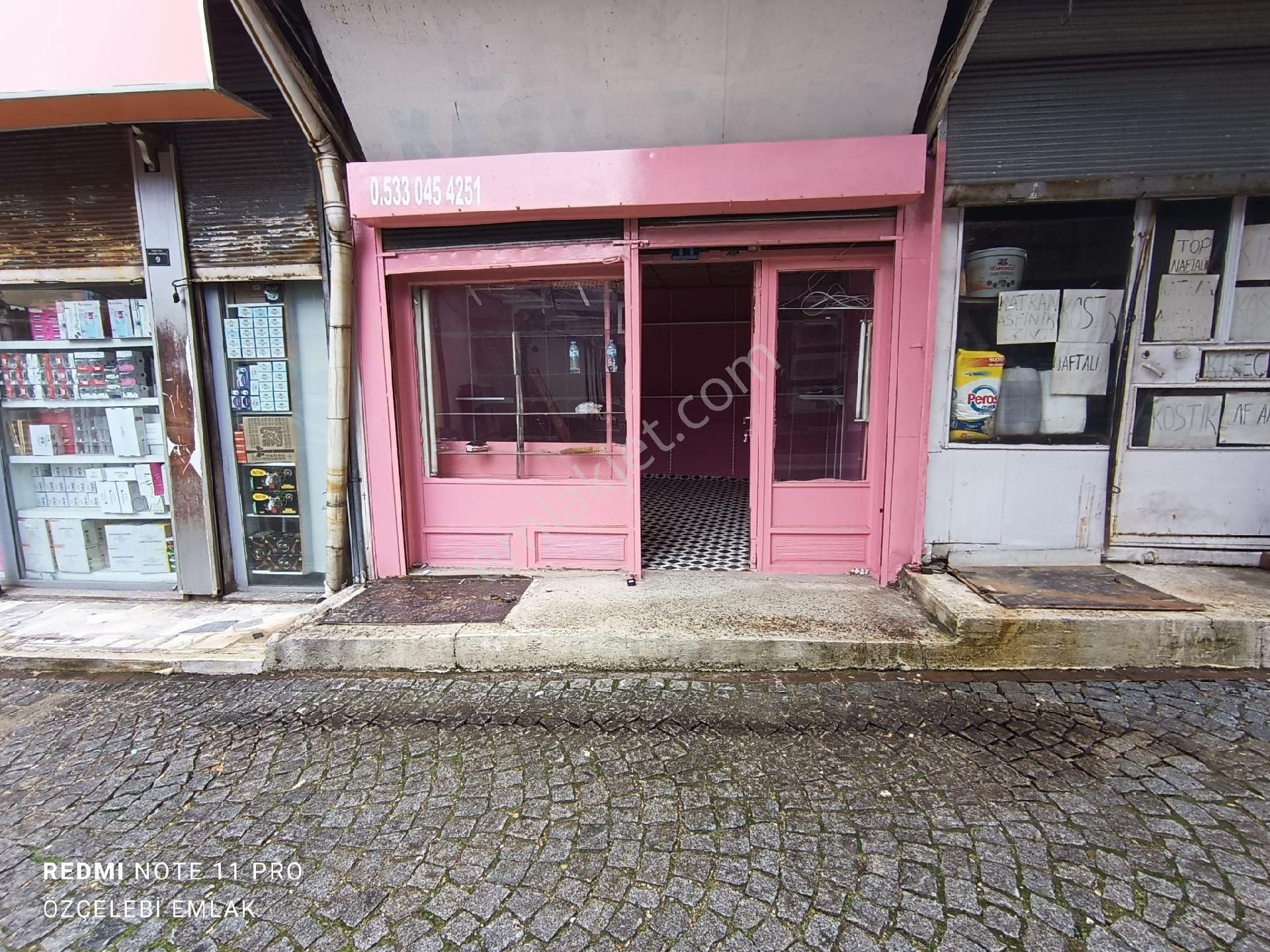 Özçelebi'den Arasta'da Satılık Dükkan - Görsel 9