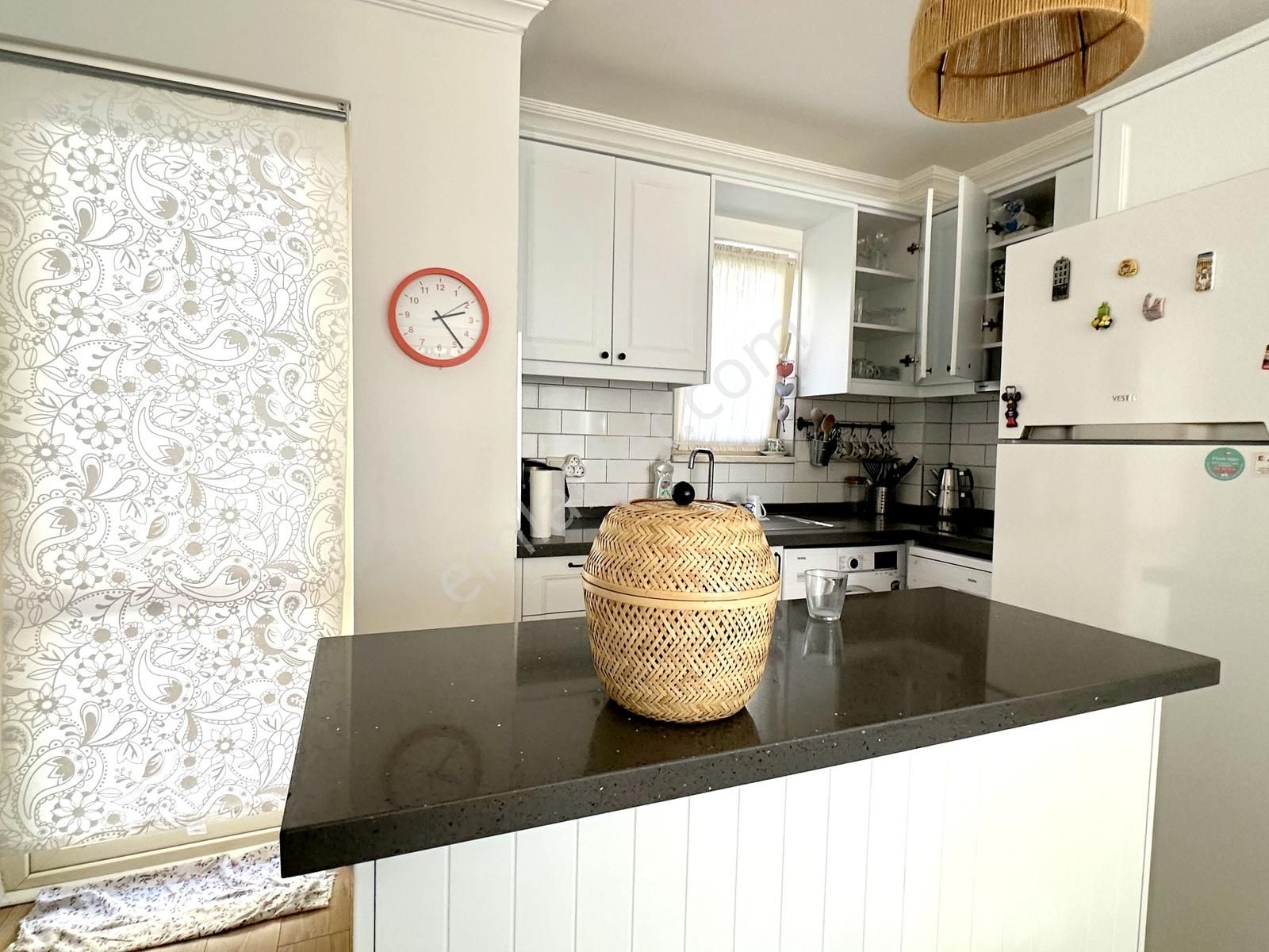 Bodrum Plajlı Sitede 400m2 Köşe Bahçeli Eşyalı Manzaralı Daire - Görsel 14