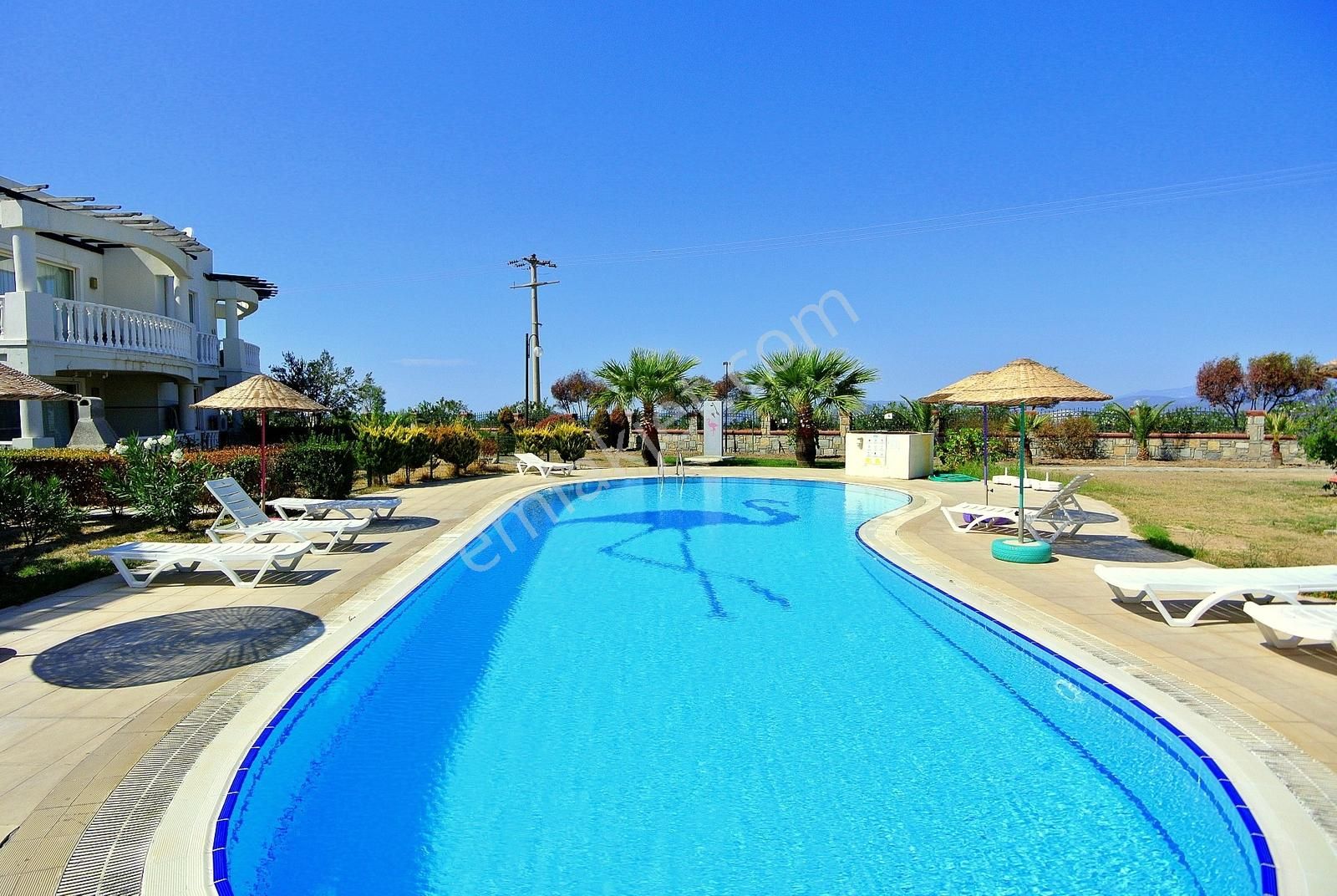 Bodrum Plajlı Sitede 400m2 Köşe Bahçeli Eşyalı Manzaralı Daire - Görsel 9