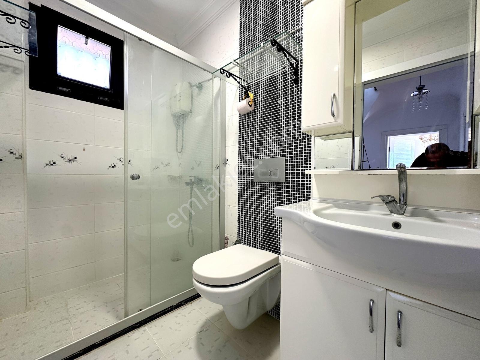 Bodrum'a Yakın Adabükü Plajlı Sitede Manzaralı Tripleks Villa - Görsel 29