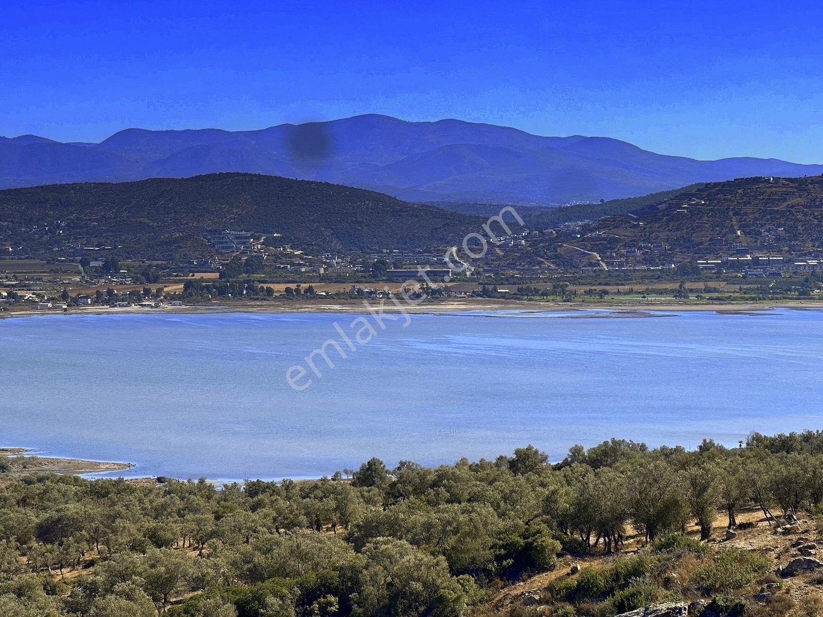 Bodrum'a Yakın Adabükü Plajlı Sitede Manzaralı Tripleks Villa - Görsel 18