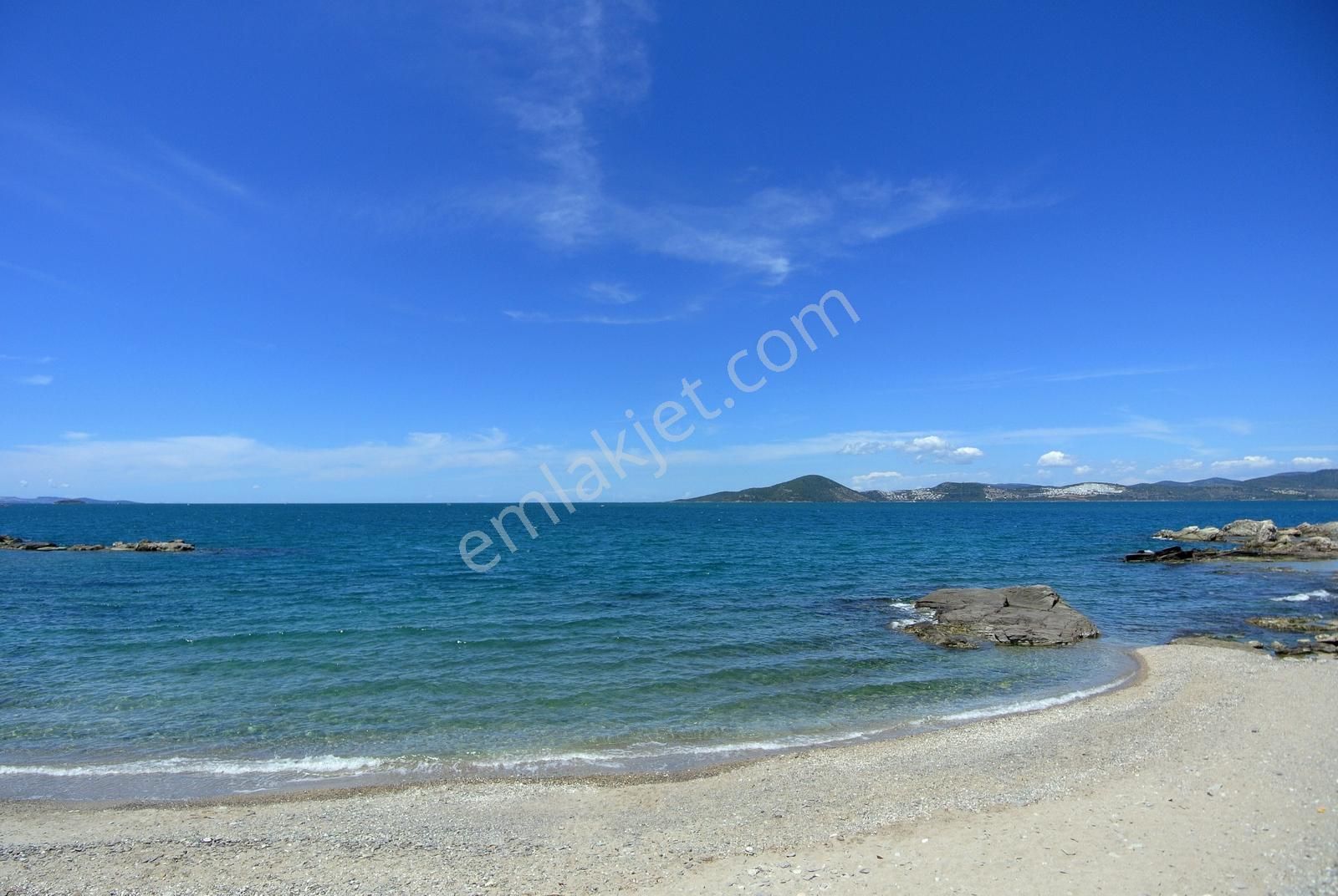 Adabükü Plajlı Site Ön Sıra Deniz Manzaralı 400m2 Bahçeli Villa - Görsel 28