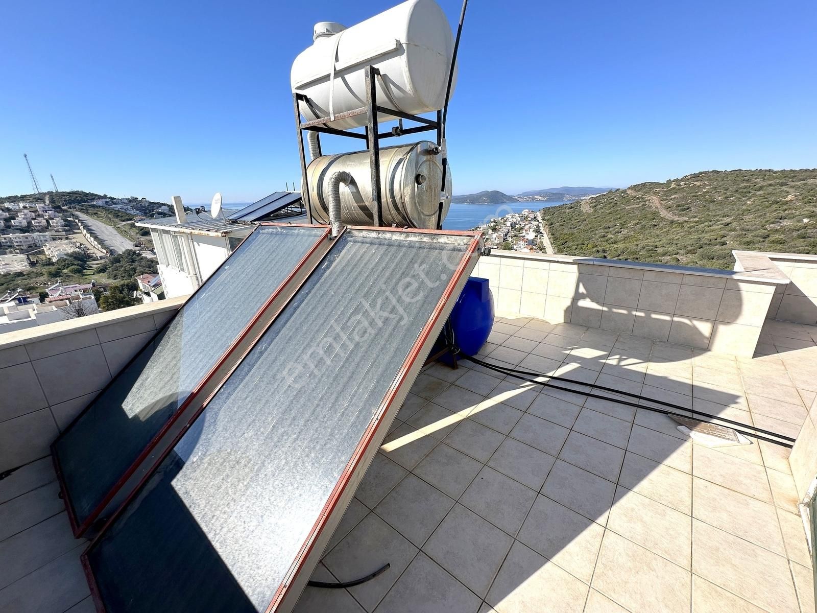 Adabükü Plajlı Site Ön Sıra Deniz Manzaralı 400m2 Bahçeli Villa - Görsel 18