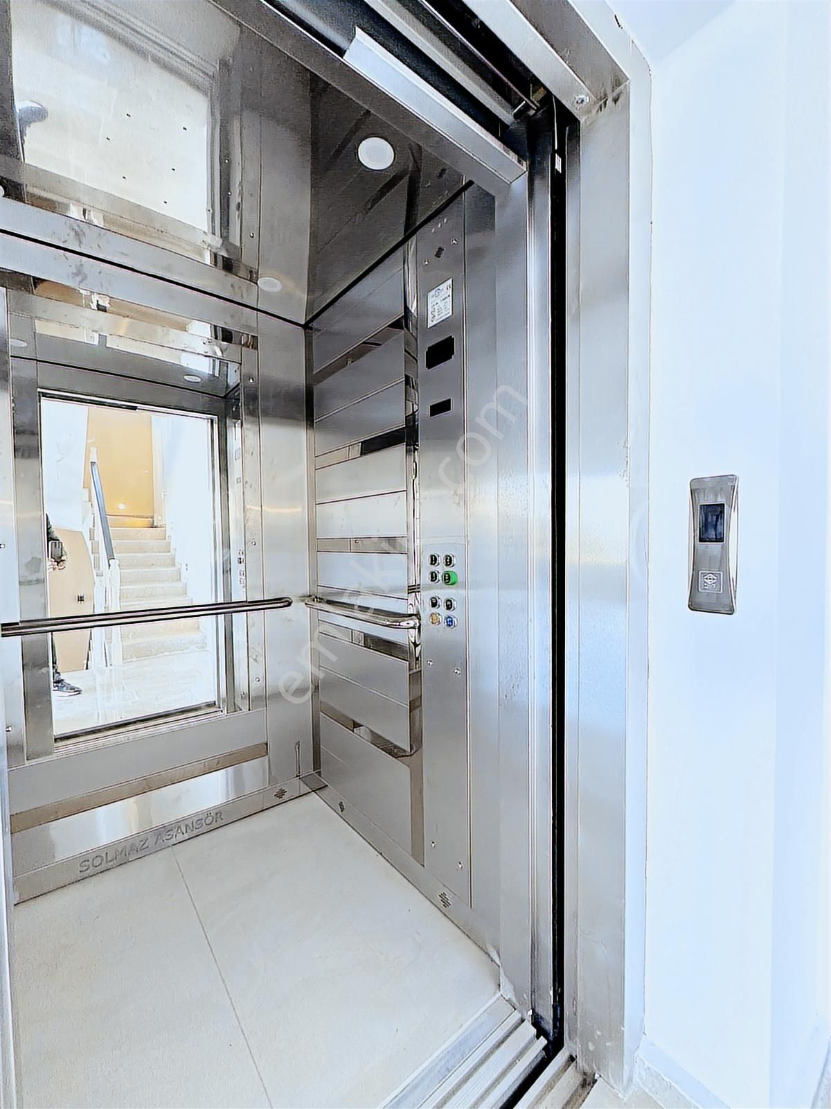 Adabükü Turkuaz Koy Denize Sıfır Plajlı 500 M2 İçinde Yeni Villa - Görsel 35