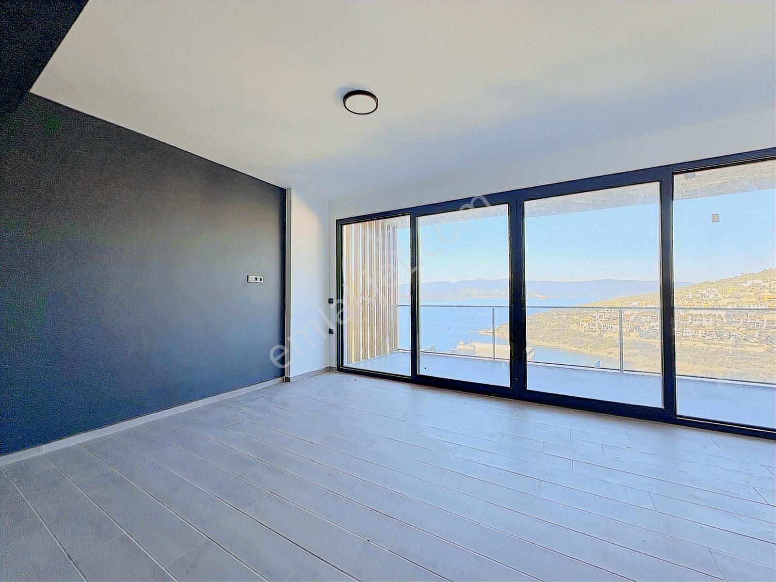 Adabükü Turkuaz Koy Denize Sıfır Plajlı 500 M2 İçinde Yeni Villa - Görsel 16