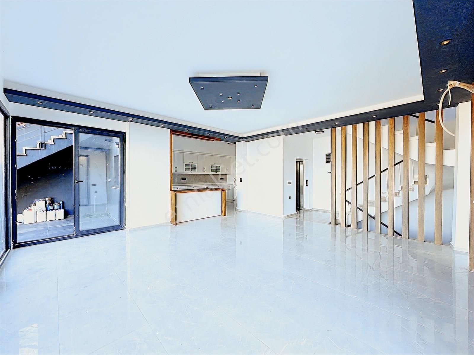 Adabükü Turkuaz Koy Denize Sıfır Plajlı 500 M2 İçinde Yeni Villa - Görsel 33