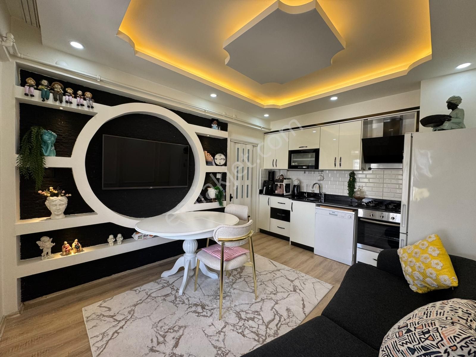 Yazır Mahallesinde İstanbul Yoluna Cephe 2+1 Satılık Fırsat Daire