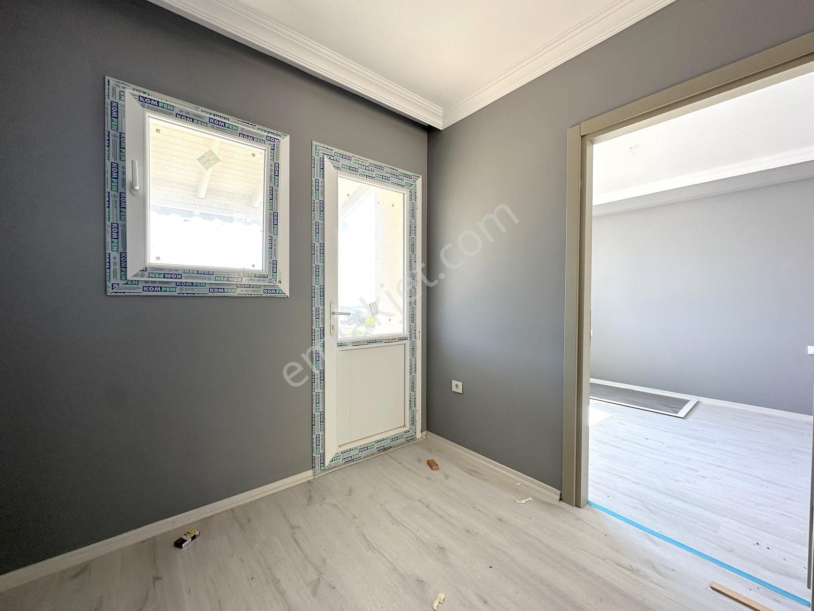 İncekum Denize Sıfır Plajlı Sitede Bahçeli Köşe Villa - Görsel 13