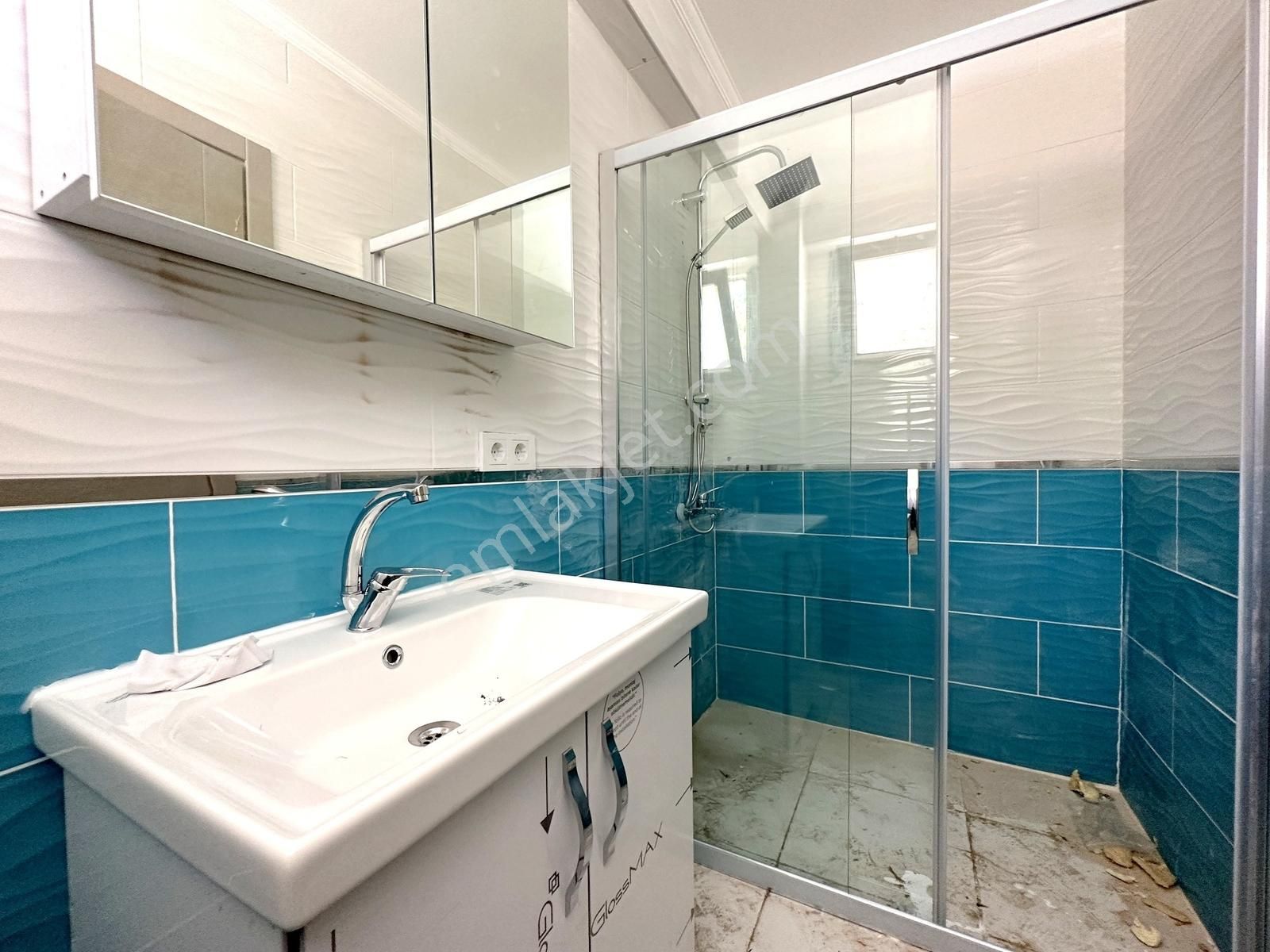 İncekum Denize Sıfır Plajlı Sitede Bahçeli Köşe Villa - Görsel 7