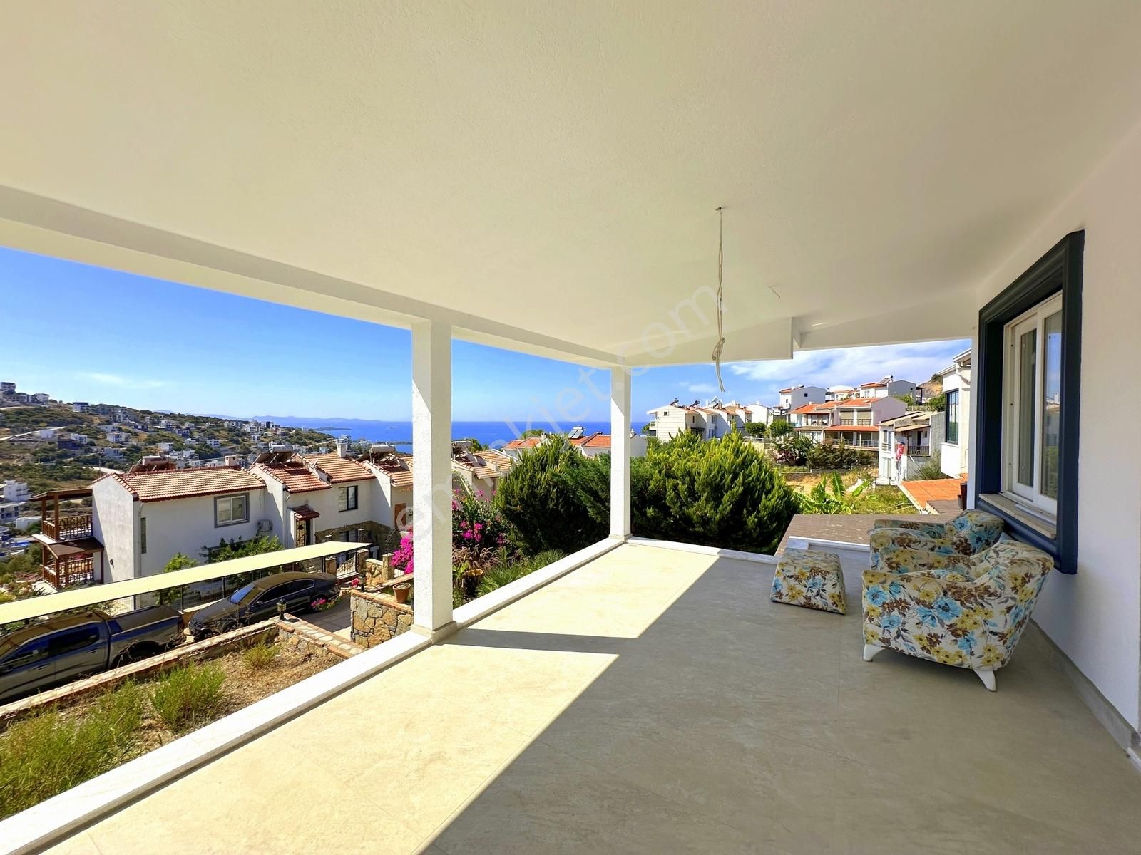 İncekum Denize Sıfır Plajlı Sitede Bahçeli Köşe Villa - Görsel 22