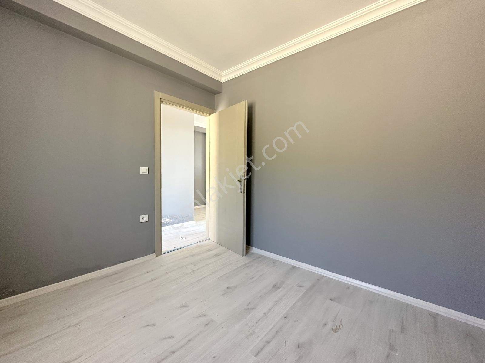 İncekum Denize Sıfır Plajlı Sitede Bahçeli Köşe Villa - Görsel 20