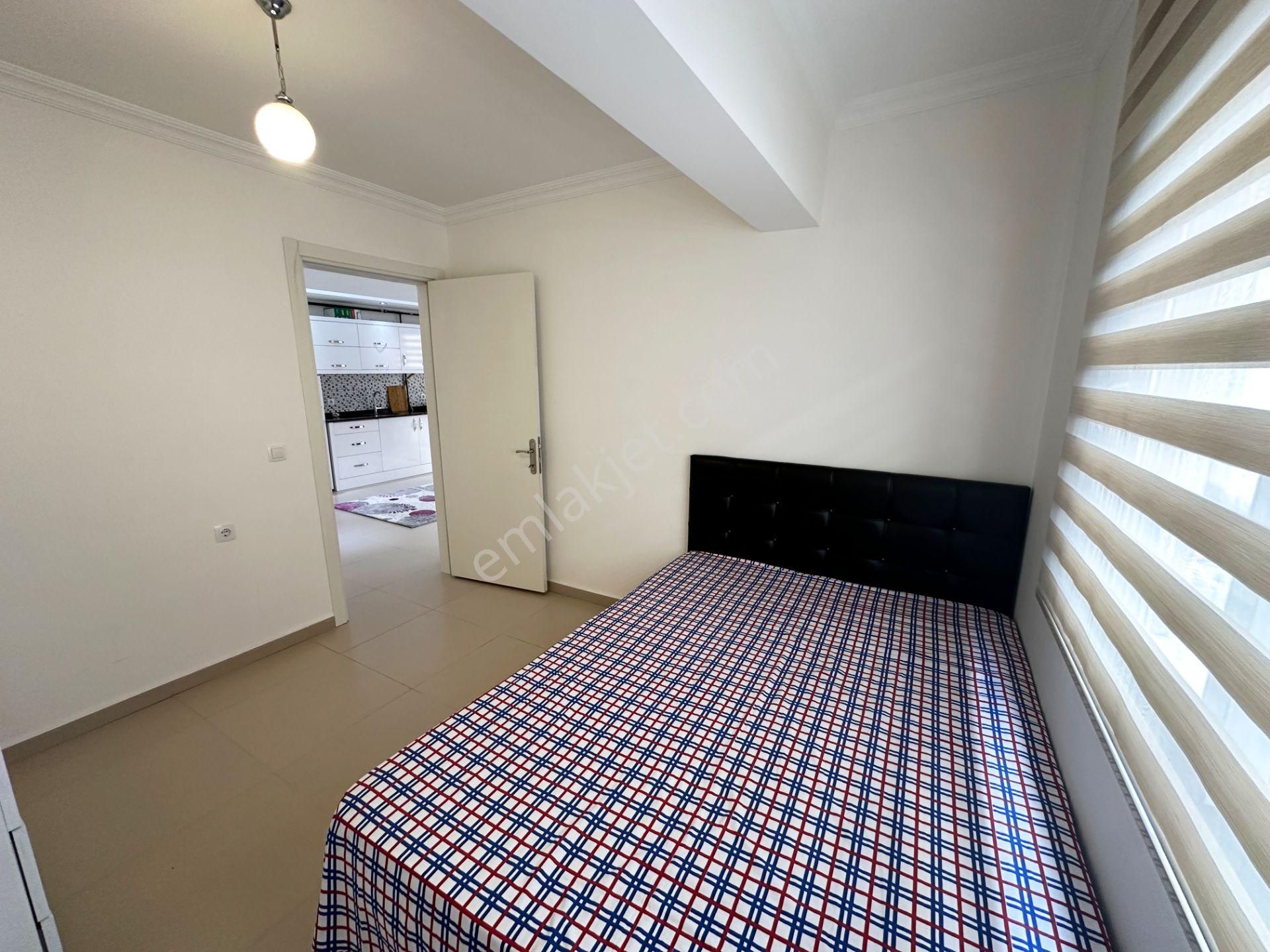 Atalar'da Arakat Ön Cephe Geniş 2+1 Klimalı Asansörlü Apart - Görsel 12