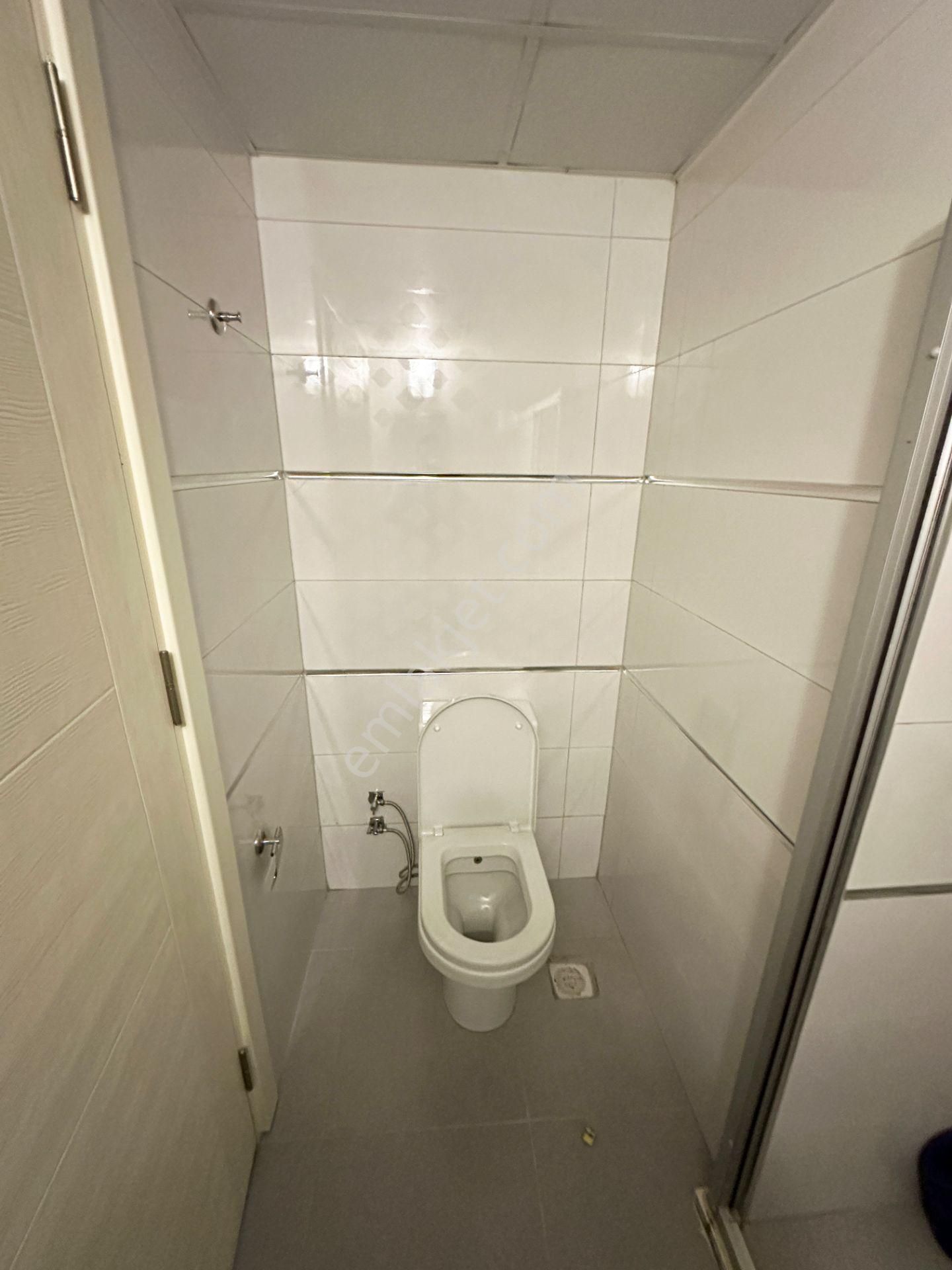 Atalar'da Arakat Ön Cephe Geniş 2+1 Klimalı Asansörlü Apart - Görsel 17