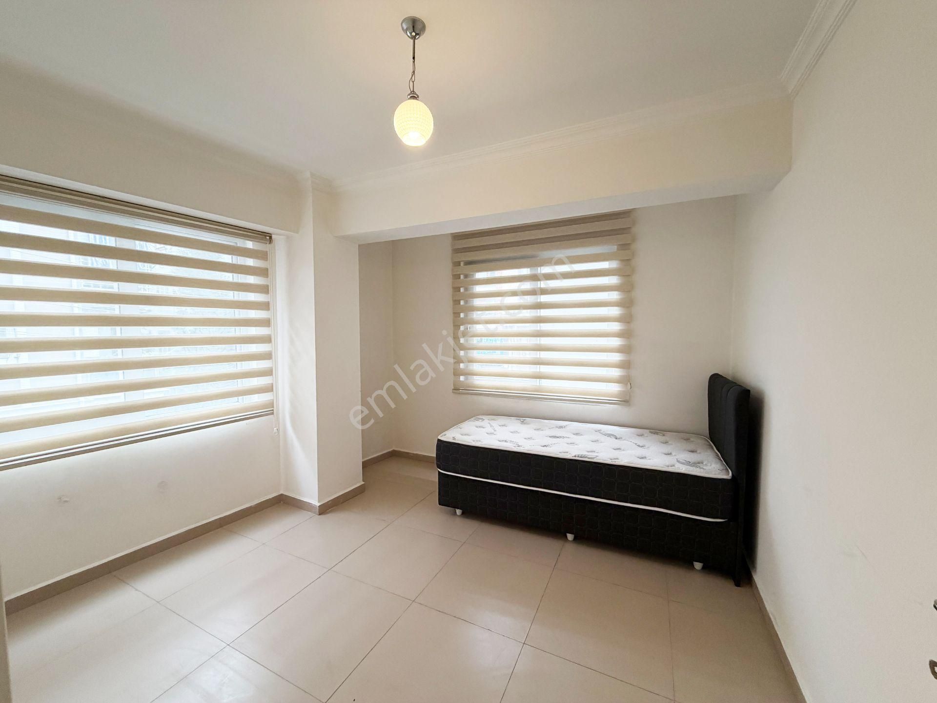 Atalar'da Arakat Ön Cephe Geniş 2+1 Klimalı Asansörlü Apart - Görsel 13