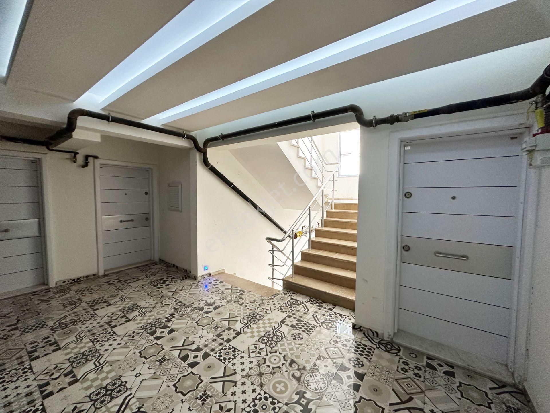 Atalar'da Arakat Ön Cephe Geniş 2+1 Klimalı Asansörlü Apart - Görsel 20