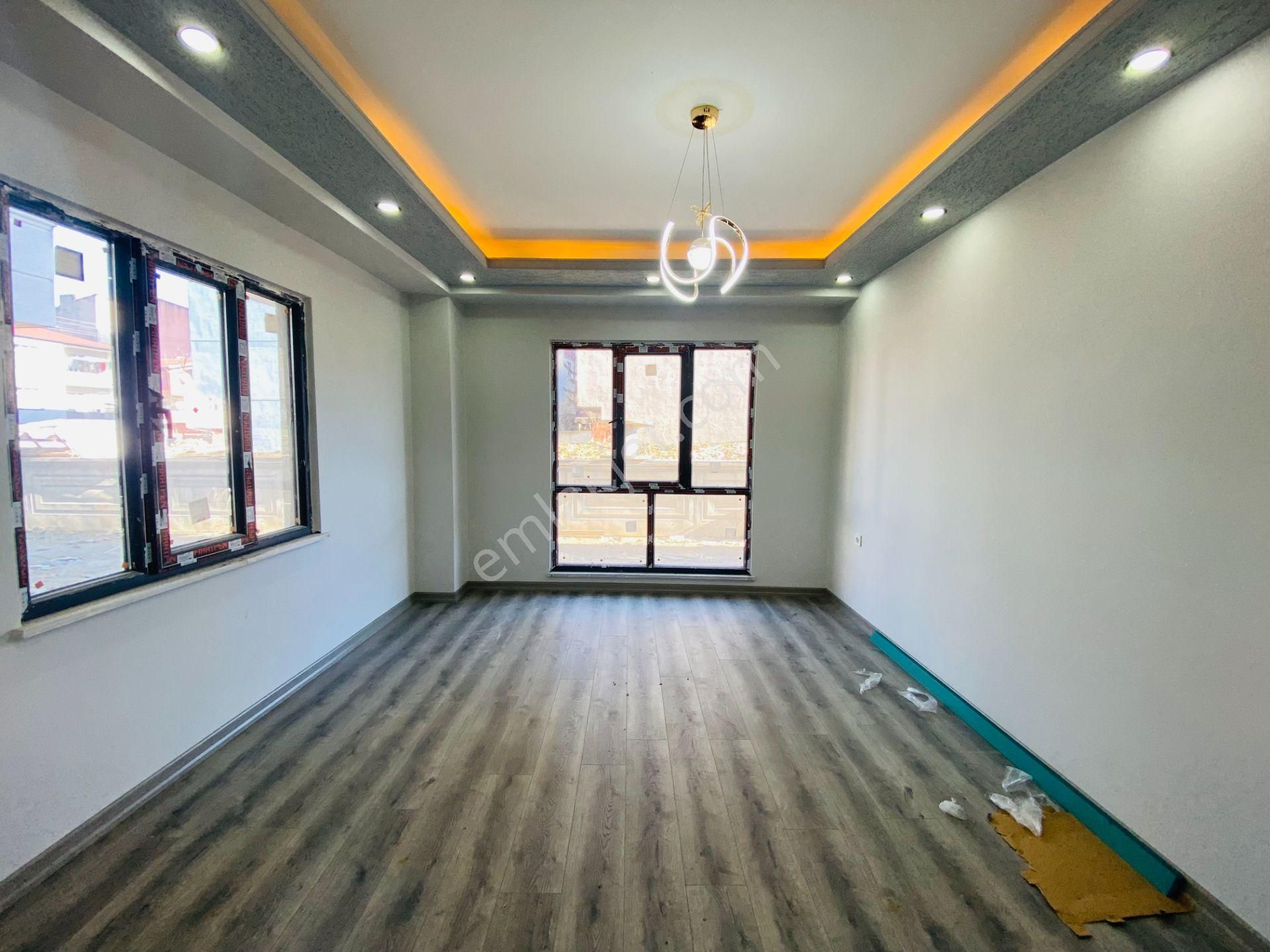 Güven'den Kapaklı'da Merkezi Konumda Yerden Isıtmalı 1+1 Daire