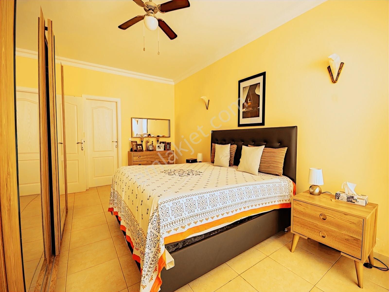 İkamete Uygun Teraslı 2+1 | Full Deniz Manzara - Görsel 4