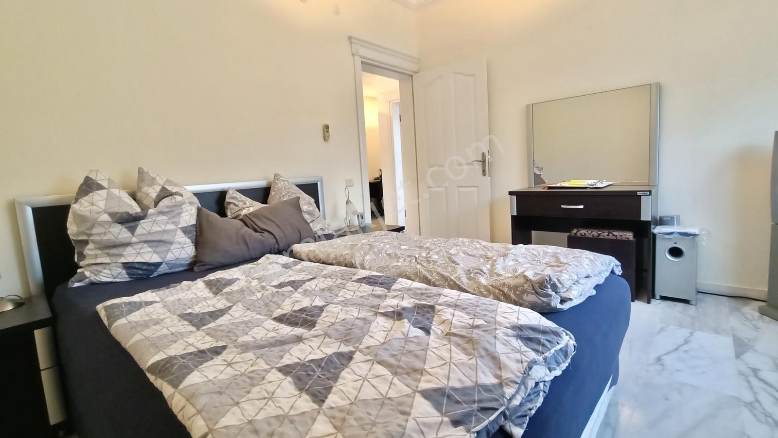 Alanya Konaklıda 550 M² Arsada İkamete Uygun Müstakil Villa - Görsel 11