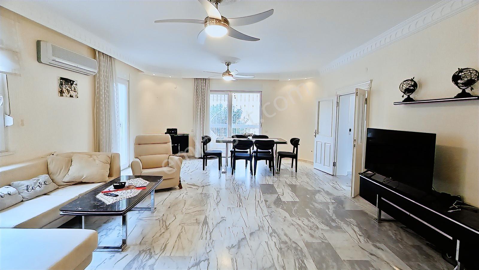 Alanya Konaklıda 550 M² Arsada İkamete Uygun Villa - Görsel 11