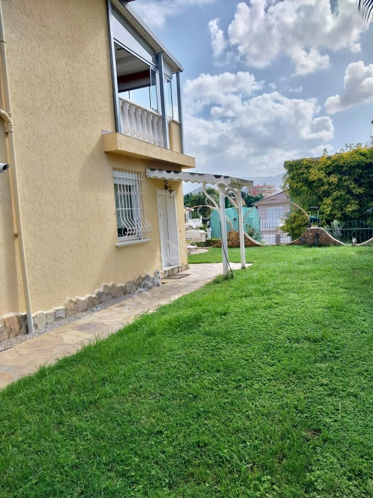 Alanya Konaklıda 550 M² Arsada İkamete Uygun Müstakil Villa - Görsel 9