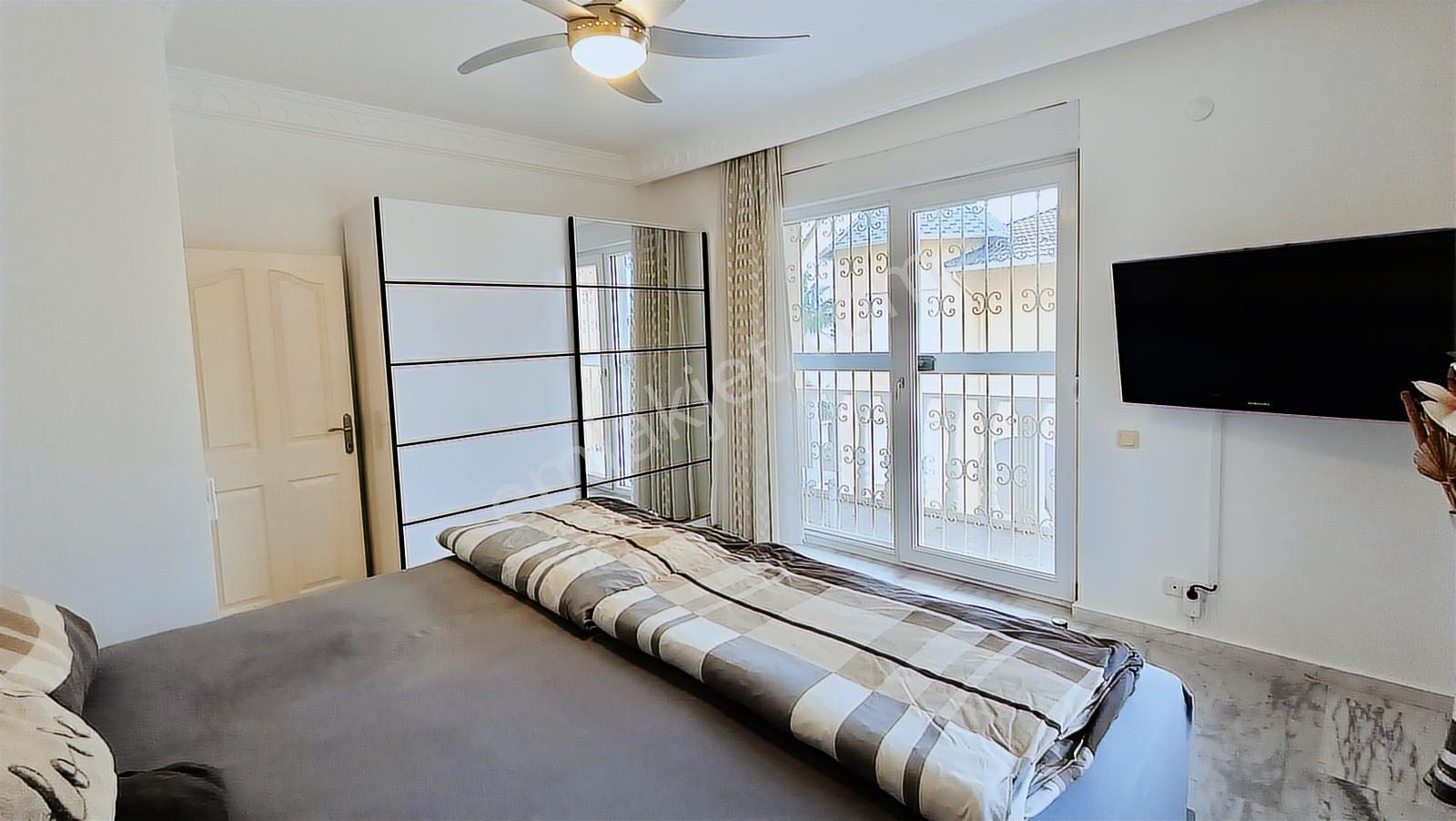Alanya Konaklıda 550 M² Arsada İkamete Uygun Villa - Görsel 10
