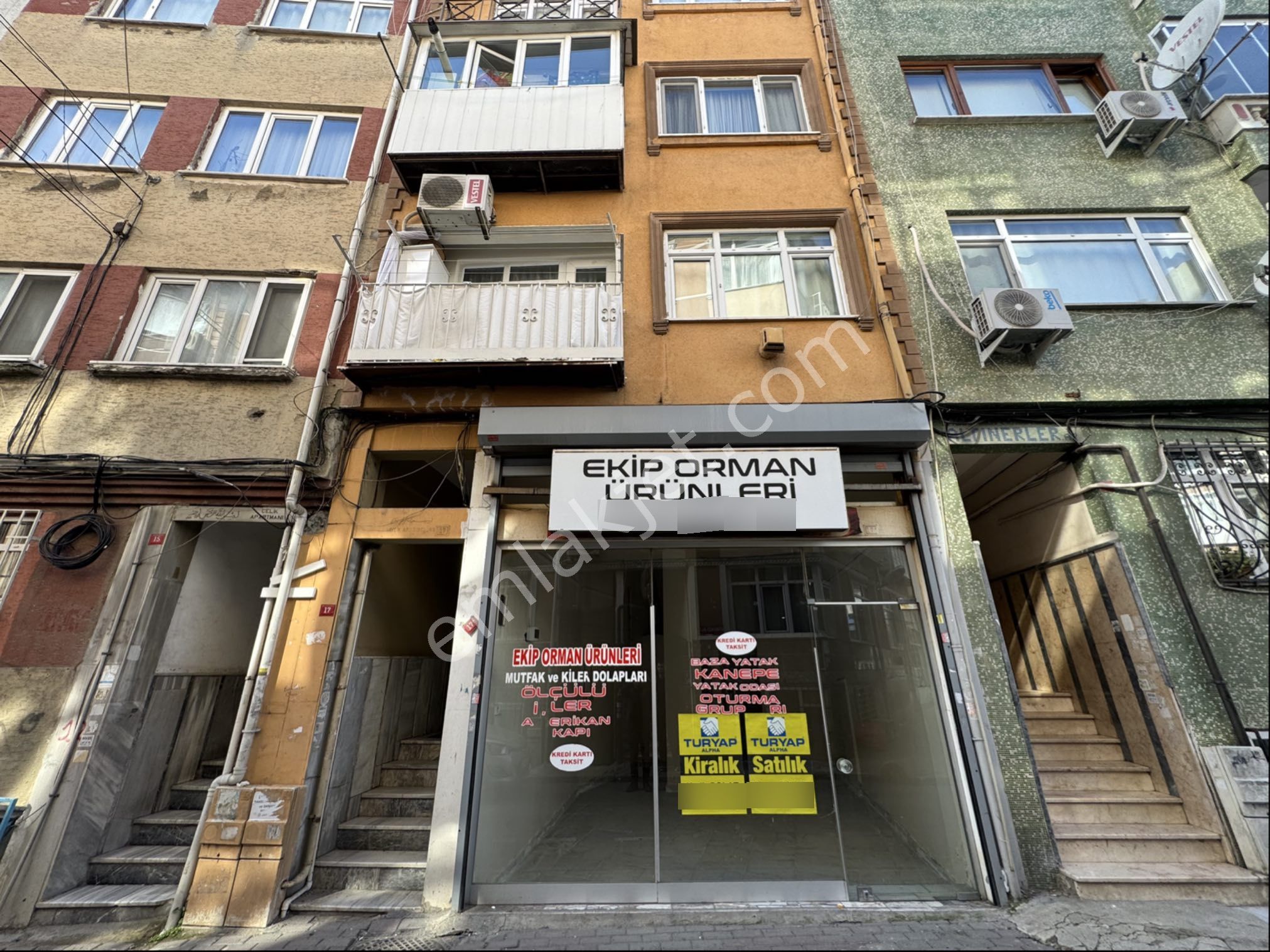 Şehremini Mahallesinde Kiralık 35 M2 Dükkan&mağaza