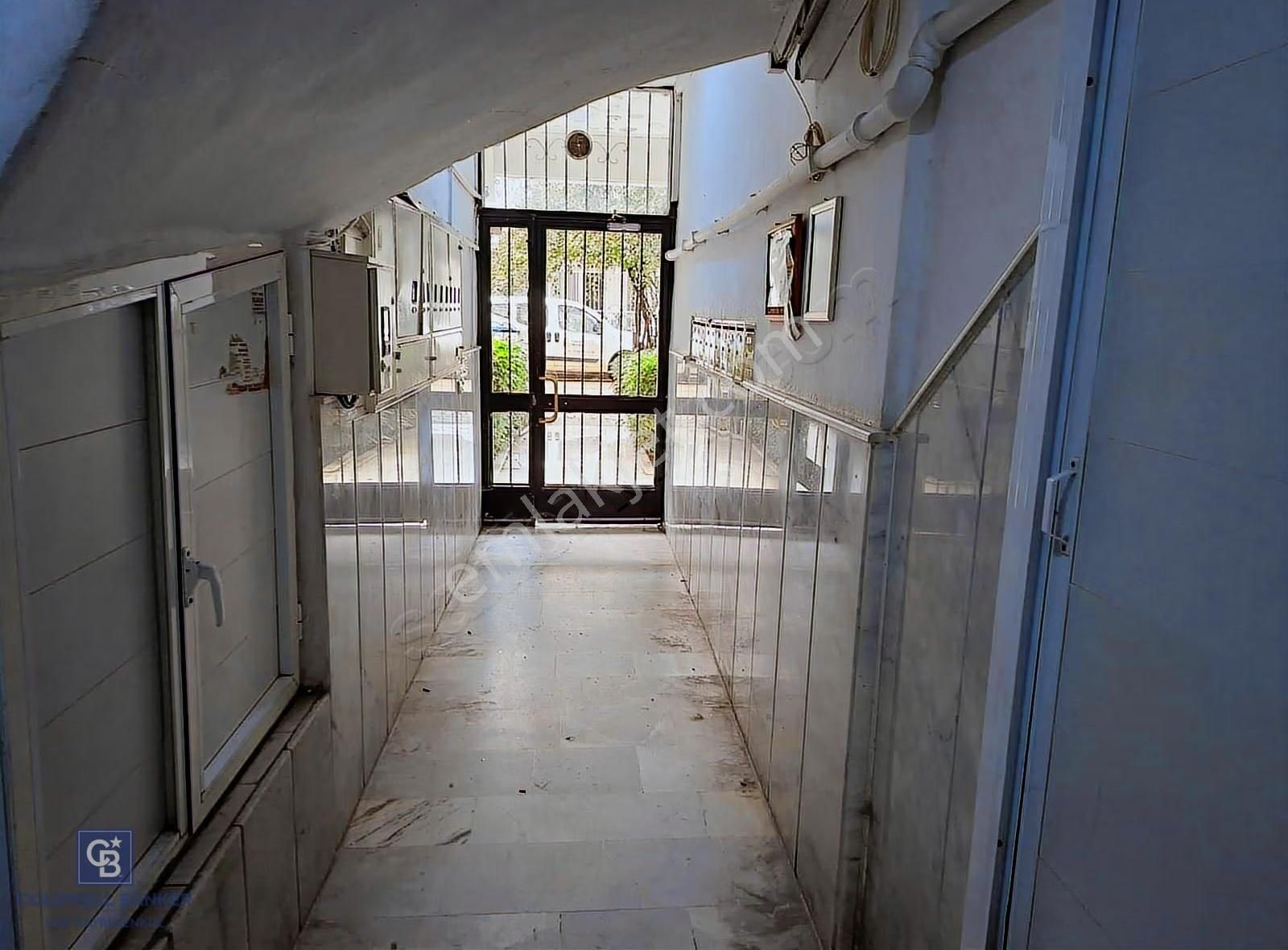 Karşıyaka Girne Caddesi Yakını Satılık Asansörlü 3+1 Daire - Görsel 14