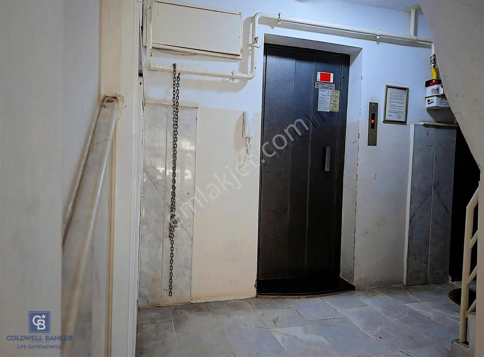 Karşıyaka Girne Caddesi Yakını Satılık Asansörlü 3+1 Daire - Görsel 33