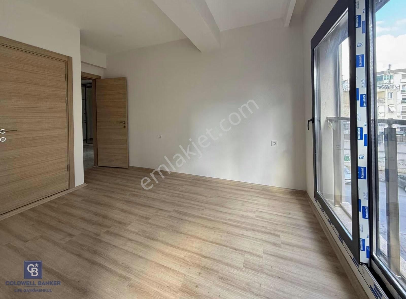 Bostanlı Sıfır Bina'da 3+1 Yerden Isıtmalı Satılık Köşe Daire - Görsel 12