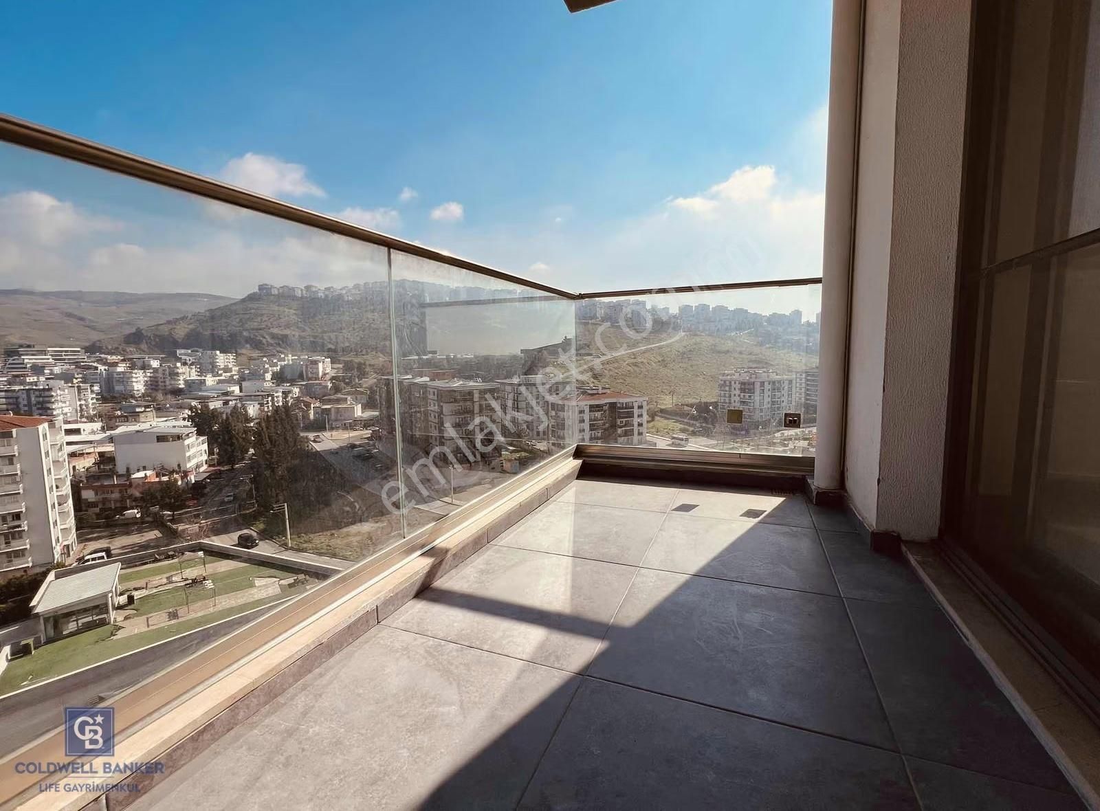 Çiğli Marka 333 Sitesinde Havuz Cephe Kiralık 1+1 Daire - Görsel 19